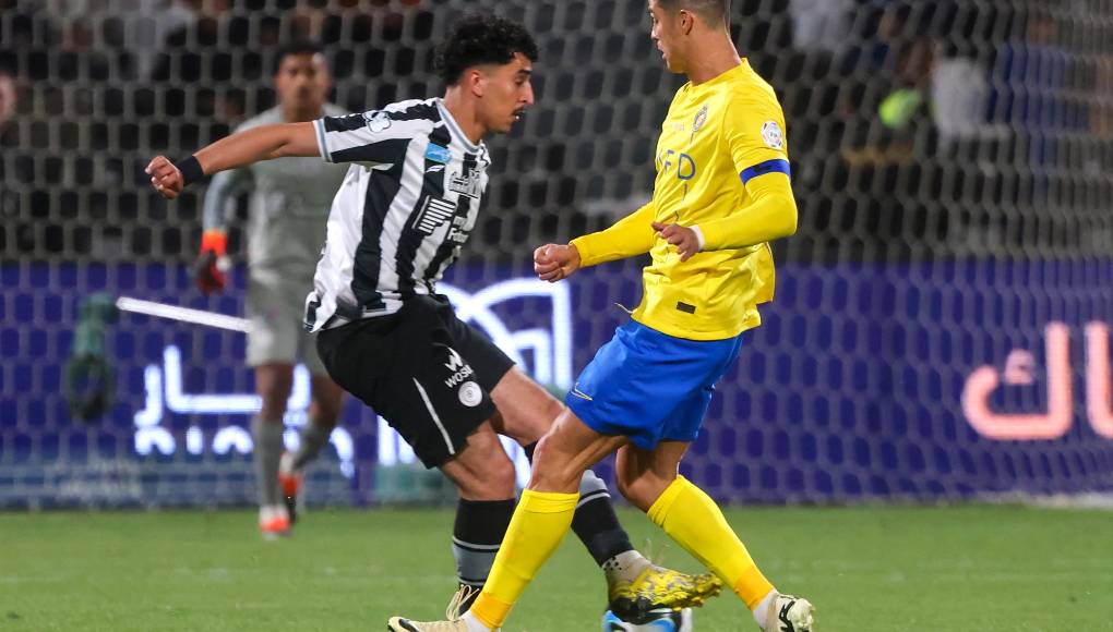 “Responsables del Comité Disciplinario os enfrentáis a la prueba más difícil. Esperaremos y veremos, pero todo tiene límites. No importa cuán estrella seas (refiriéndose a Cristiano). Así son las grandes ligas”, escribió Al Farraj. 