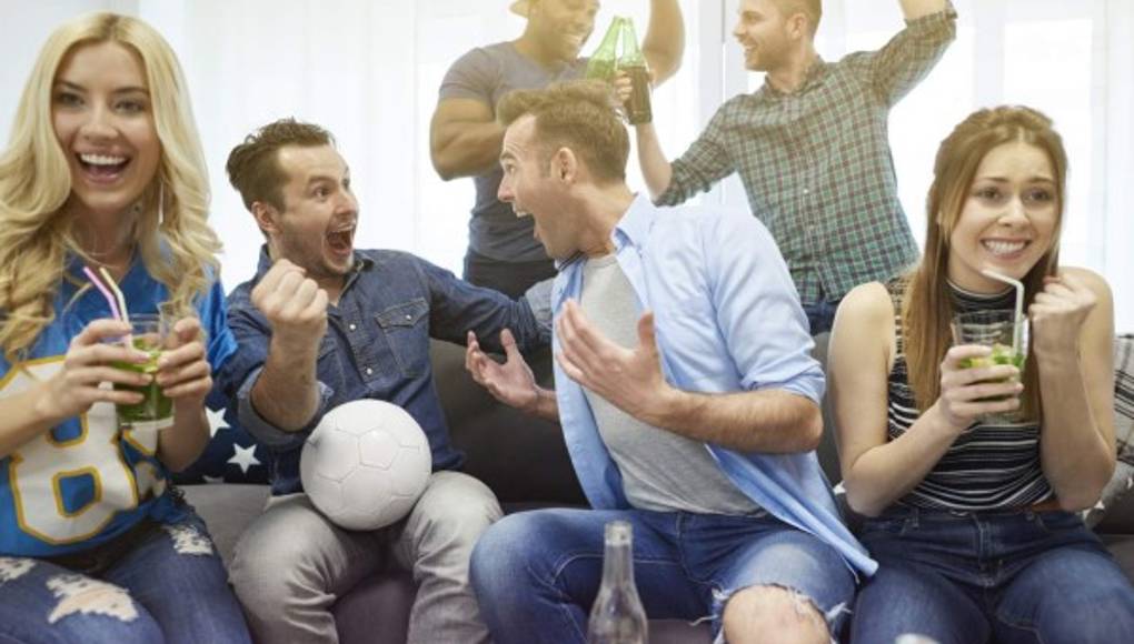 Científicos prueban que la pasión por el fútbol es similar al amor romántico