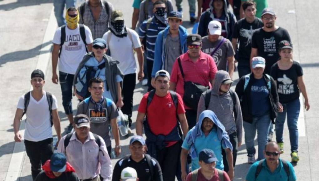 Más de 6,000 migrantes hondureños de caravana han retornado al país