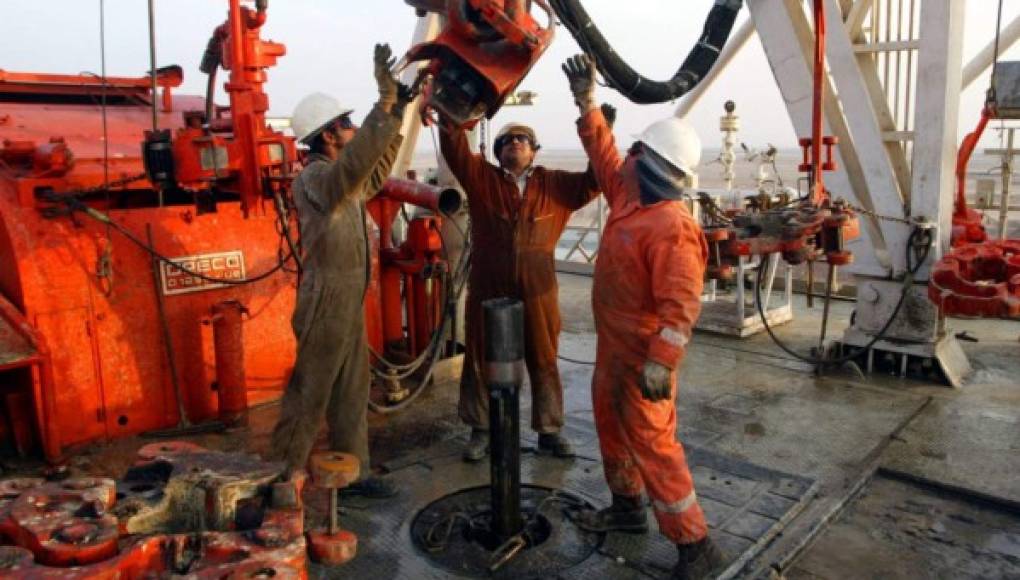 Eterno problema de la fórmula petrolera evita beneficios de la caída