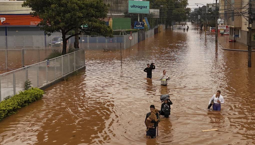 El sur de Brasil ha sufrido en el último año una serie de eventos climáticos extremos asociados al fenómeno de El Niño, que provoca un aumento de las precipitaciones en esta parte del país.