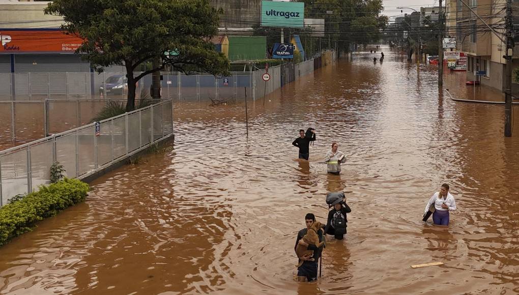 El sur de Brasil ha sufrido en el último año una serie de eventos climáticos extremos asociados al fenómeno de El Niño, que provoca un aumento de las precipitaciones en esta parte del país.
