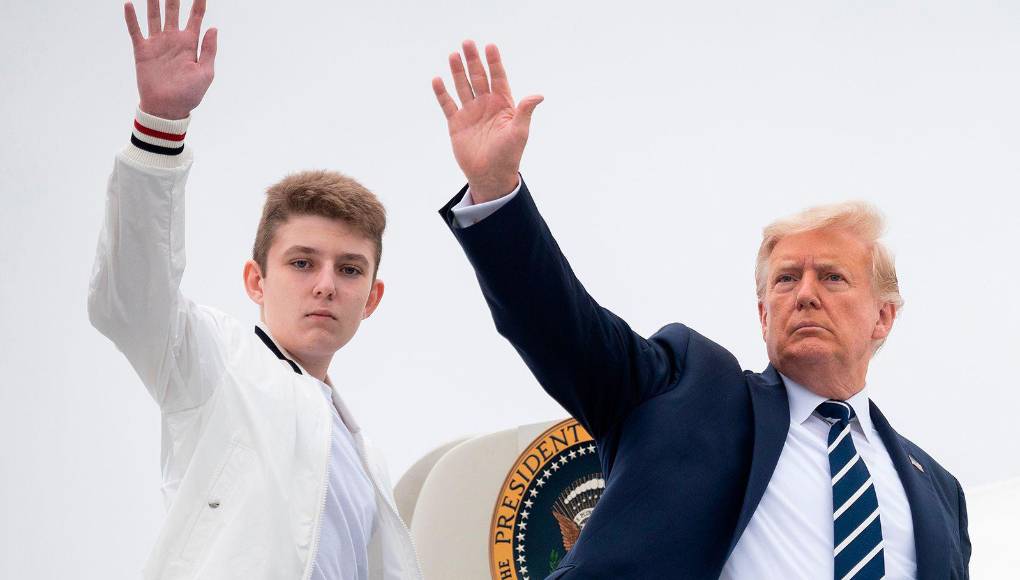 Trump ha halagado constantemente a su hijo menor describiéndolo como un joven muy inteligente al que le gusta jugar fútbol.