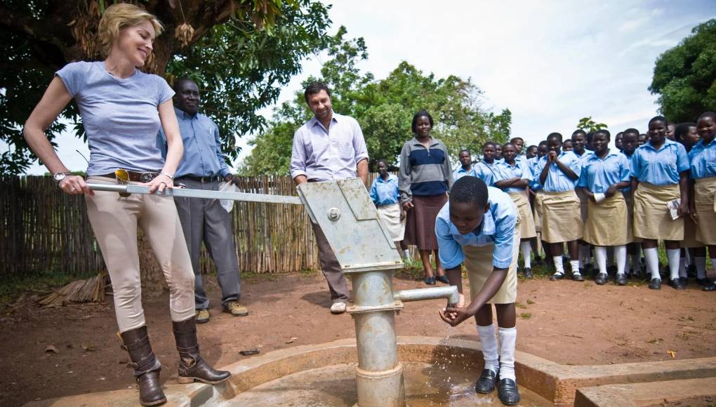 La actriz también representa otros aspectos de su vida, como sus orígenes en Pensilvania o las largas temporadas que pasó en África ayudando a la gente del continente, especialmente a las mujeres. “Pero de lo que se trata es de que te hagas tu propia reflexión”, aseveró.