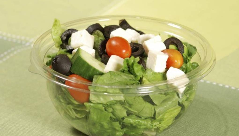 Las ensaladas envasadas podrían ser un terreno fértil para las bacterias