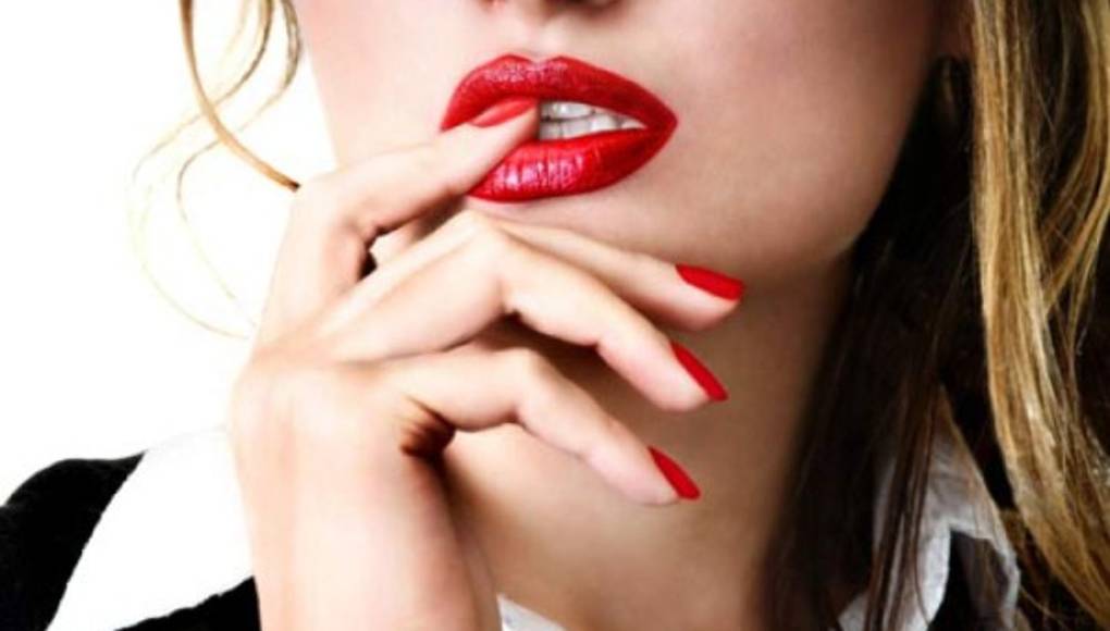 Cansada de su vida promiscua