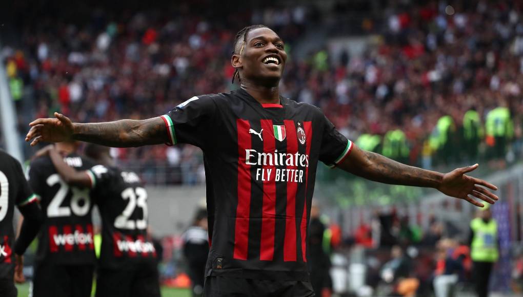 Rafael Leao, delantero estelar del Milan.
