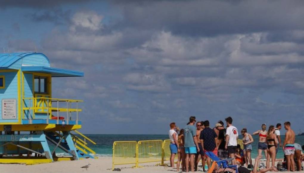 Tiburón ataca a niño de 9 años en playas de Miami