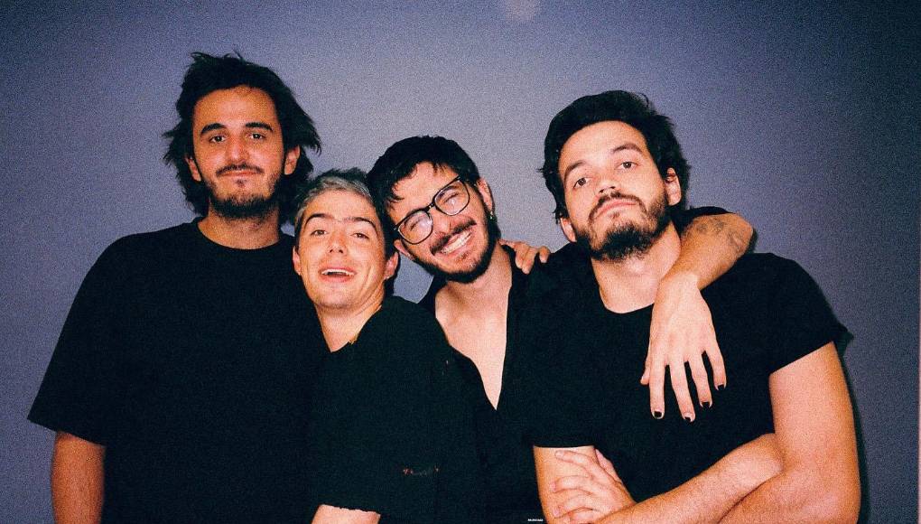 A Morat todavía le quedan “muchos, muchísimos sueños por cumplir”: “El sueño en este punto es seguir creciendo hacia donde sea, pero juntos (...) Todavía sentimos que nueva gente descubre nuestra música y eso nos impresiona”, según Isaza. En su reciente concierto en Washington vieron a un grupo de personas que no los conocían. “Nos decían ‘no teníamos ni idea de quiénes eran ustedes, pero de aquí en adelante vamos a venir a todos los conciertos que hagan’”, cuenta el músico.