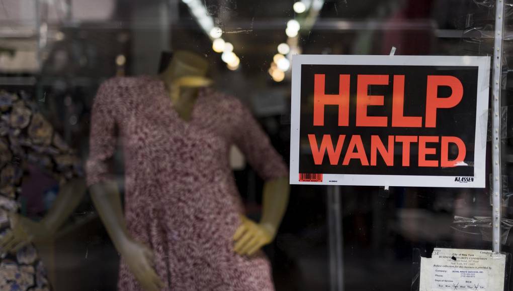 La búsqueda desesperada de empleados continúa en Estados Unidos