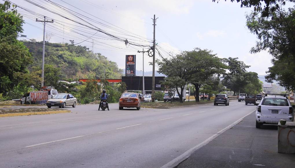El cruce antes de llegar al quinel El Sauce, en bulevar del este, también es de alto riesgo.