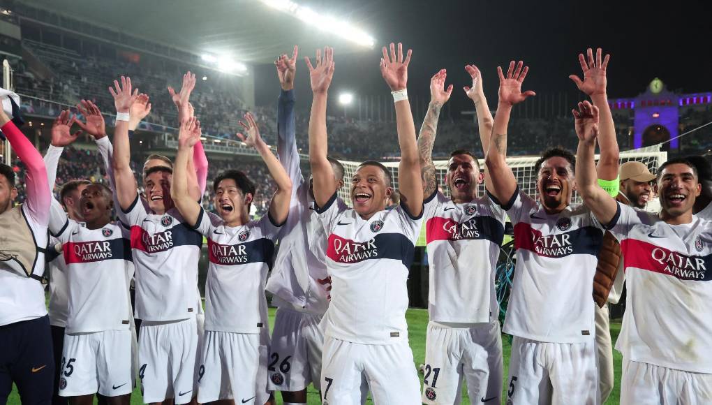 El PSG dio el batacazo al golear al Barcelona por 4-1 y avanzar a las semifinales.