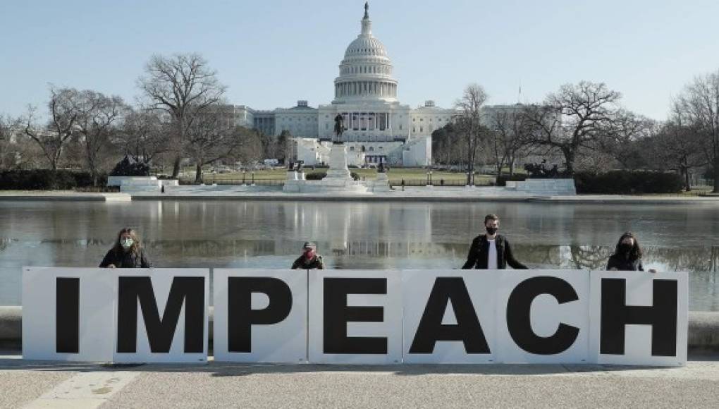 El Congreso de EEUU inicia debates sobre juicio político a Trump