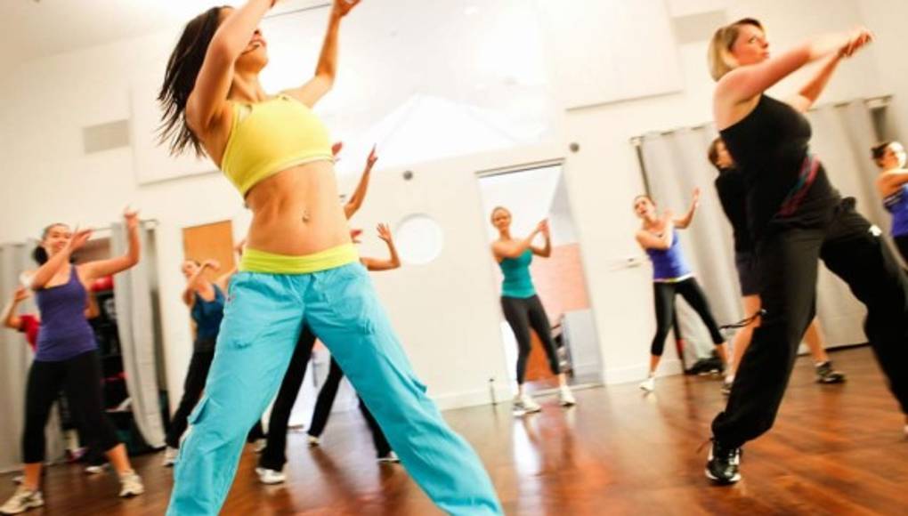 Zumba step, desafío a la gravedad