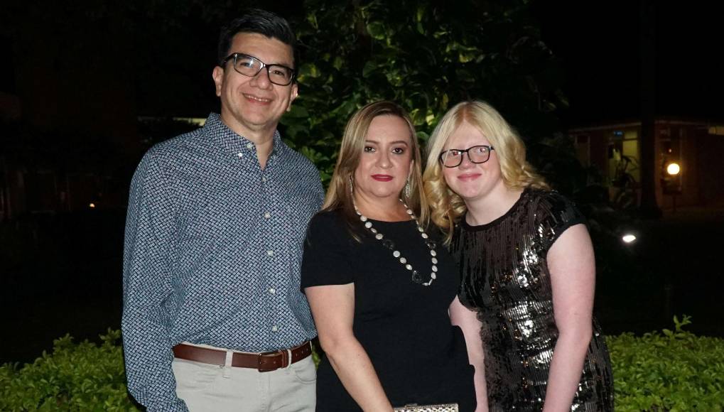 José, Elsy y Camila Díaz