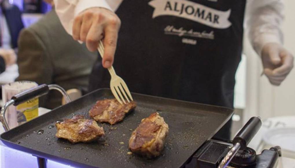 Una dieta con mucha proteína puede ser tan dañina como el fumar