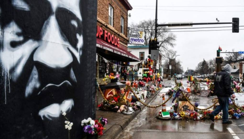 El juicio por la muerte de Floyd sigue en medio de tensión en calles de Minneapolis