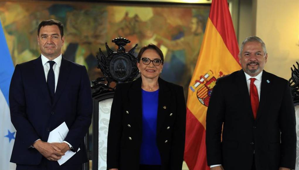 Embajadores de España, Argentina, Brasil y Líbano presentan credenciales en Honduras