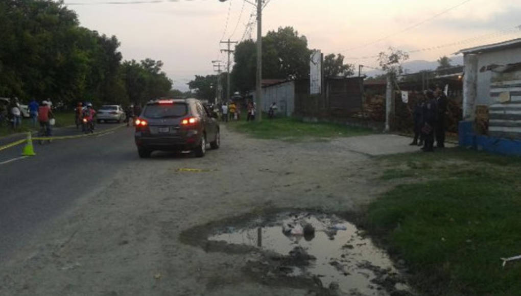 Ultiman a tres hombres en una camioneta en San Pedro Sula
