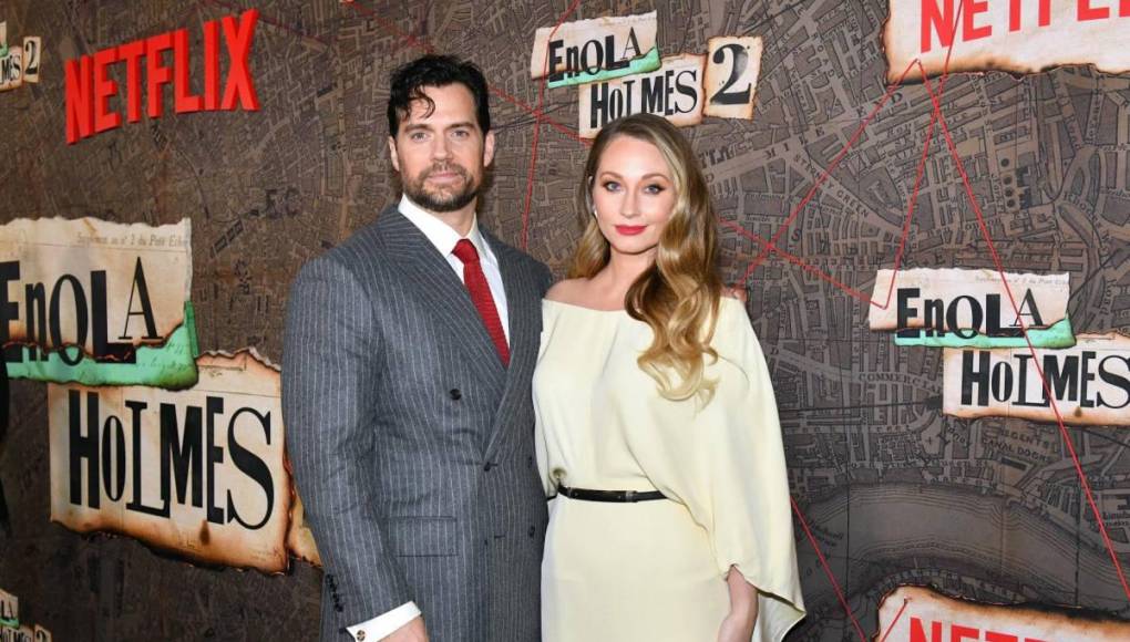 Natalie Viscuso y el actor británico Henry Cavill hicieron oficial su relación en abril de 2021. Han mantenido su relación en privado, compartiendo solo pequeños vistazos de su vida juntos en la cuenta de Instagram de él. En octubre de 2022, hicieron su debut en la alfombra roja en la premier de “Enola Holmes 2” en Nueva York.