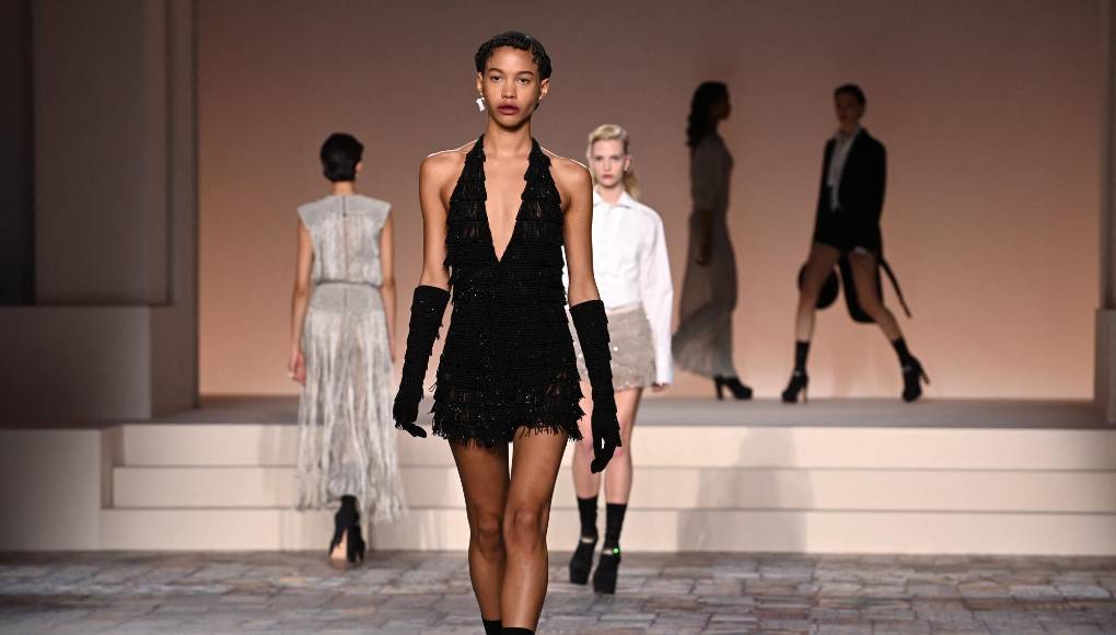 Dior evoca el Hollywood de oro entre emancipación y glamur