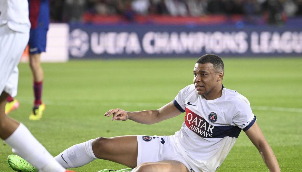 “¿El futuro de Osimhen? En mi opinión, es probable que juegue en el PSG, sería la compra más acertada después de la despedida de Mbappe”, expresó el agente italiano Darío Canovi a Goal y hay más declaraciones al respecto del futuro del futbolista francés.