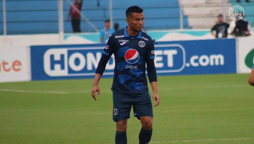 Walter el Colocho Martínez es el cerebro en el mediocampo.