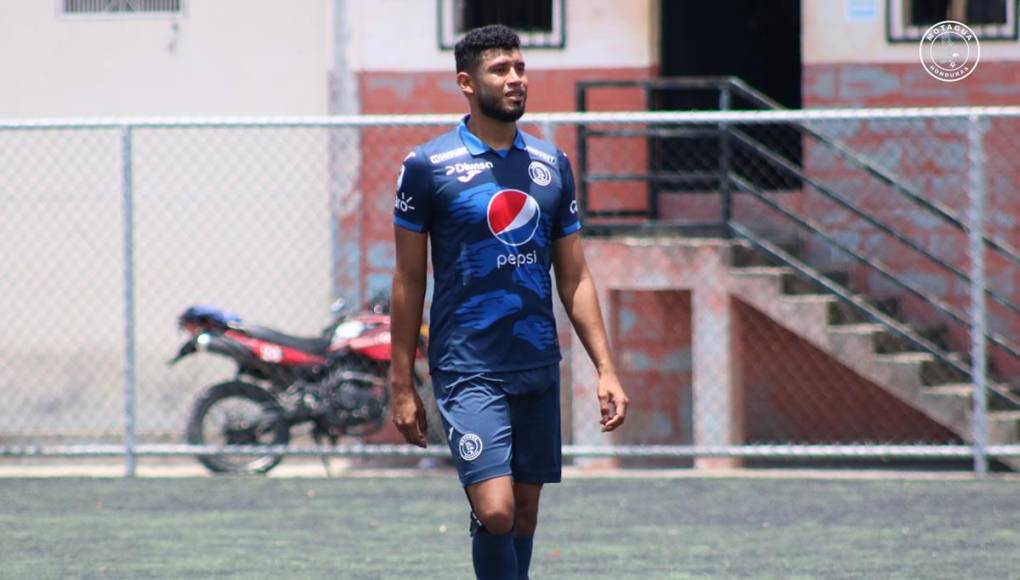 Marcelo Pereira quedó como agente libre tras terminar su contrato con el Motagua y no ha tenido acercamientos con la directiva para su renovación. El futbolista casi no jugó en el torneo por una lesión de meniscos.