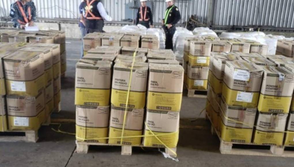 Decomisan más de 5,8 toneladas de cocaína en Puerto Barrios, Guatemala