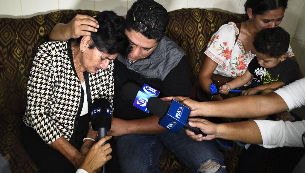 El féretro fue trasladado a Azacualpa, Santa Bárbara, de donde era originario. Allí será sepultado este miércoles, dijo Carlos Portillo, familiar de Suazo.