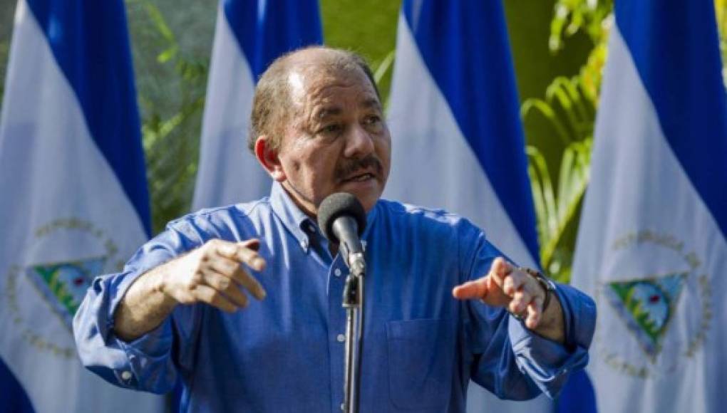 Ortega sigue bajo presión tras revocar medida que desató protestas en Nicaragua