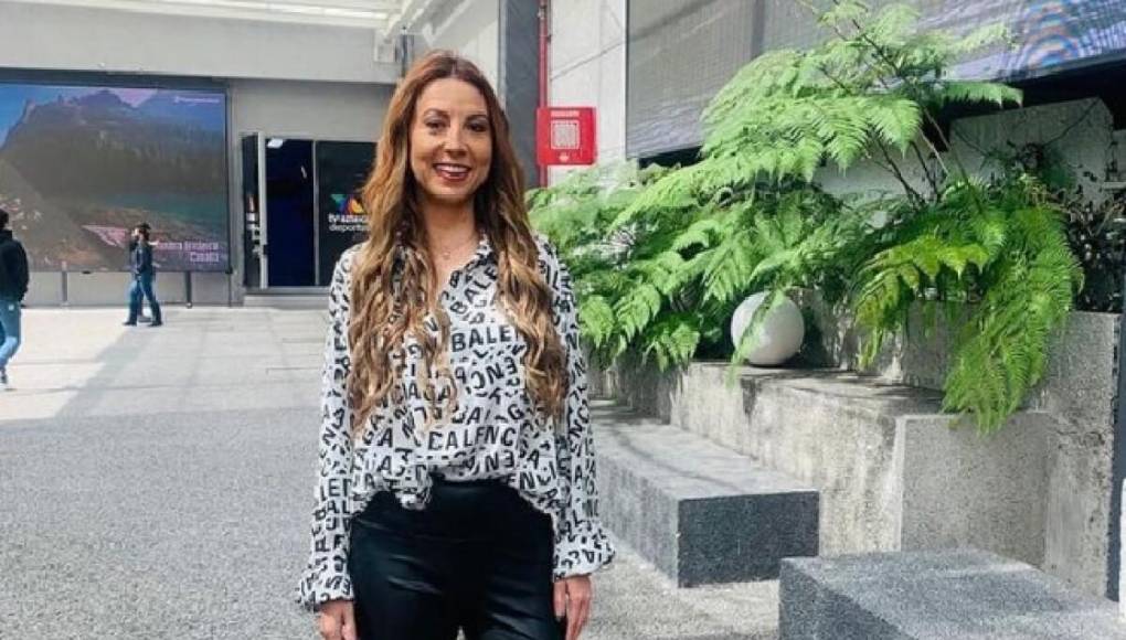 Mafe se autodescribe como una persona capaz de abrir portales interdimensionales e interpretarlos, además imparte cursos para enseñar a otras<b> </b>personas a “beneficiarse” de la energía del planeta y otros elementos.