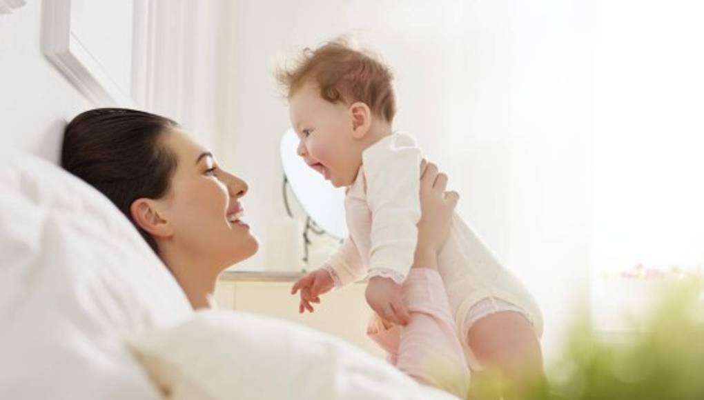 Los recién nacidos no pueden imitar a sus padres  