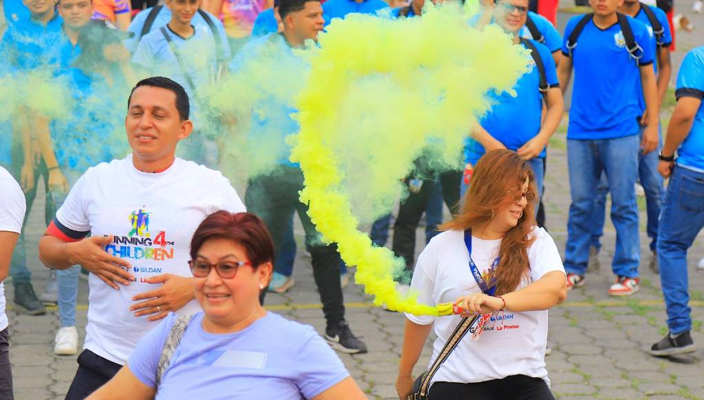 Y la música de los jóvenes de la banda del instituto José Trinidad Reyes.
