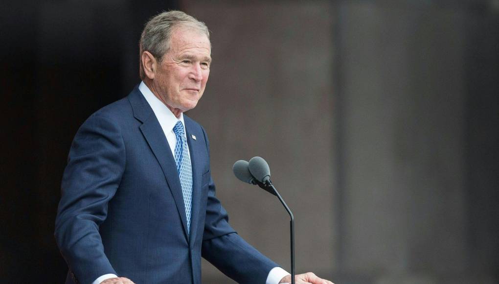 Lapsus de Bush sobre “invasión injustificada” de Irak que él mismo lanzó causa indignación