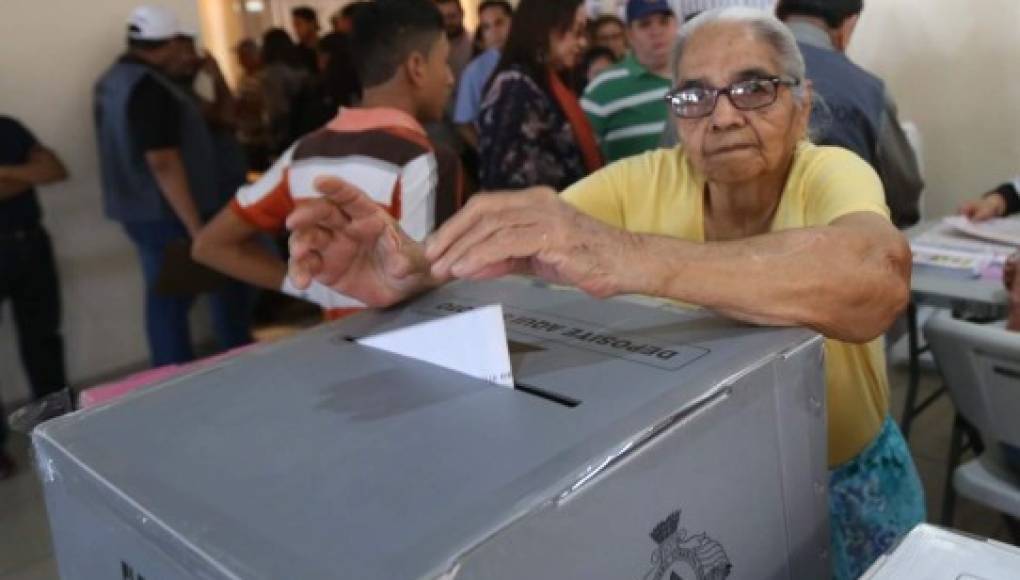 Elecciones Honduras: avanza conteo de votos