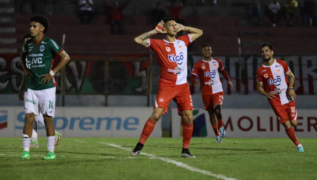 Y pese a que el Vida empató en el minuto 76, Marathón despertó sobre el final del partido para llevarse el triunfo. 