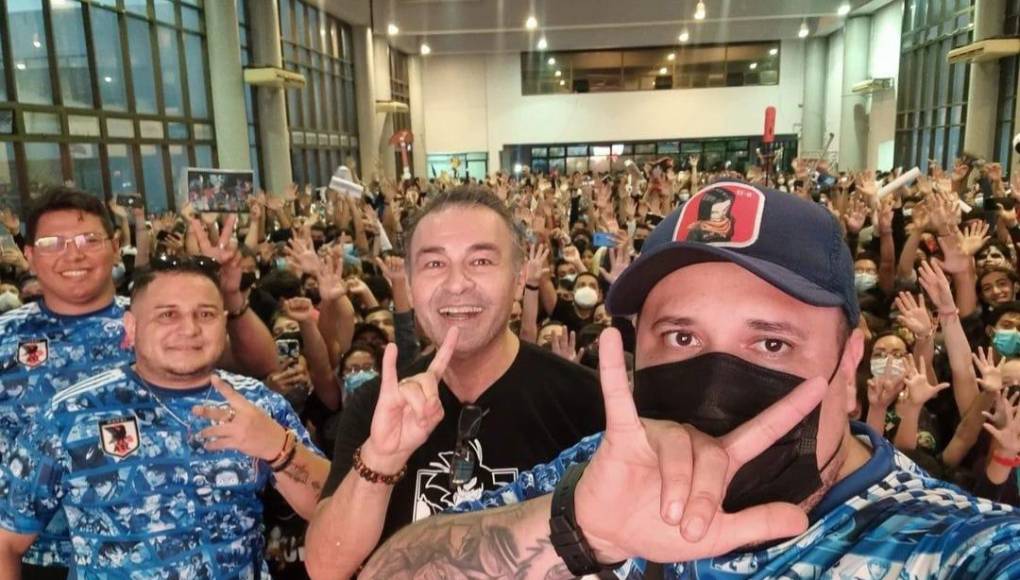 Argueta, mantiene como visión expandirse y llevar Ánime a cada rincón de Honduras. Actualmente, ha realizado convenciones en 10 departamentos de Honduras donde asisten miles de jóvenes para mostrar su talento en el Ánime, Cosplay, Videojuegos etc.