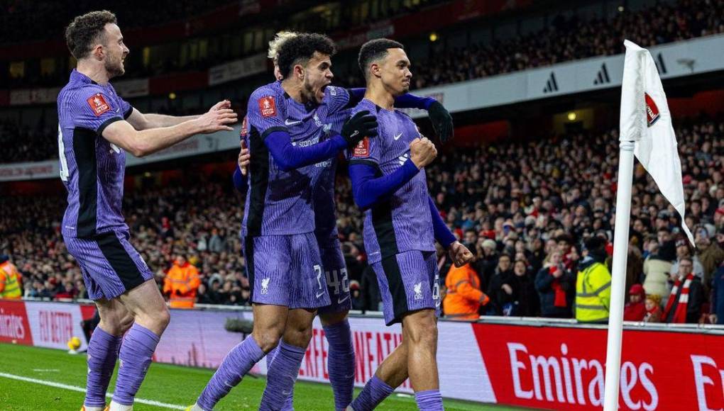 El futbolista inglés no formó parte del equipo que ganó en Wembley la final de la EFL Cup frente al Chelsea.