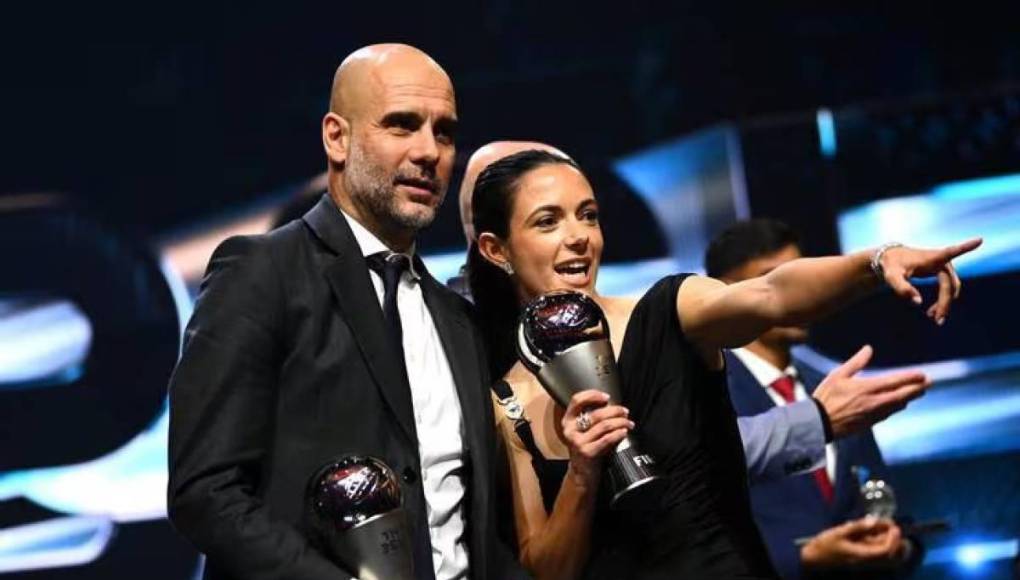 “Vendré gratis, no sufras. No sería una cuestión económica. A ver hay un problema aquí... Es que yo seré el presidente del Barça y yo te ficharé como directora deportiva”, dijo Guardiola.