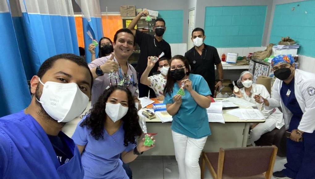 La hermosa porteña trabaja como enfermera en una ONG llamada CASM (Comisión de Acción Social Menonita).