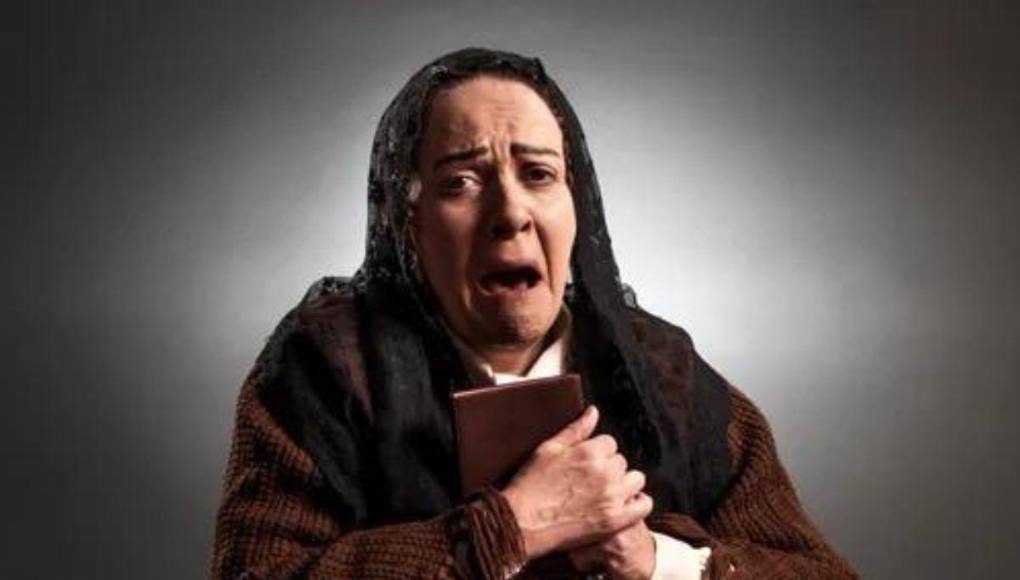 La comediante se vio envuelta en un accidente, pues un vehículo pesado golpeó considerablemente la camioneta de su hermana.