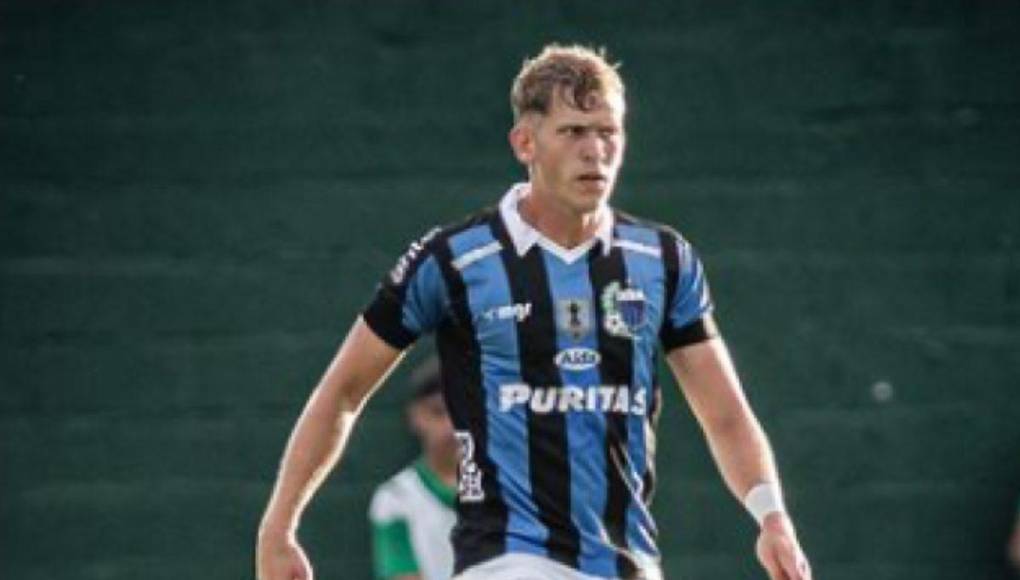 El uruguayo habló con su entrenador Emiliano Alfaro sobre lo que estaba ocurriendo con el paraguayo y determinaron que estaba rompiendo con los valores del club.