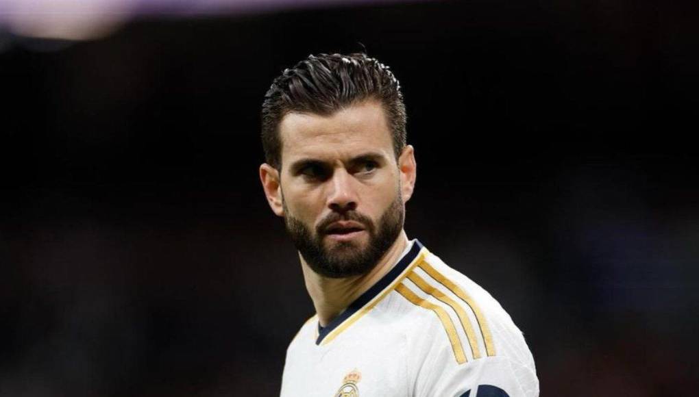 Nacho Fernández: El defensor aparece en la lista de jugadores que posiblemente no sigan en Real Madrid para la próxima campaña.