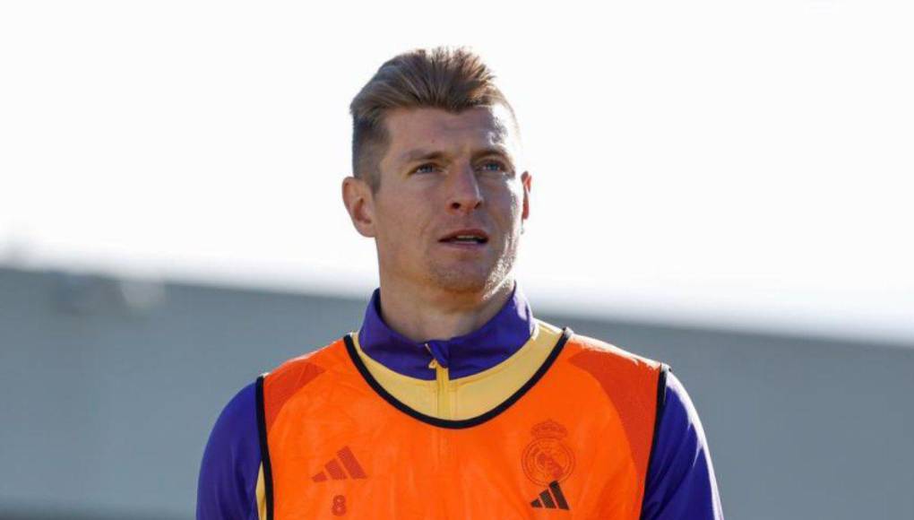 La salida de Kroos deja espacio a otros jugadores. Lo primero que tiene claro Ancelotti, y de ahí pasa el plan del Real Madrid, es no se pondrá a buscar un nuevo Toni, es imposible. 