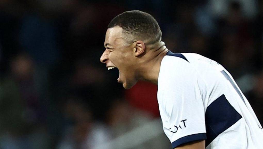 “Esto es fútbol y es en el campo donde hay que hablar”, se le escuchó decir al francés, que domina bien el idioma español.