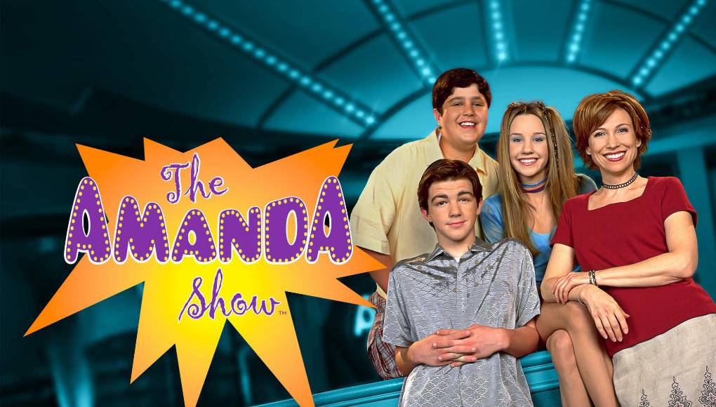 Dan Schneider se aferró a Amanda Bynes, cuyo papel estelar en The Amanda Show ayudó a lanzar su carrera. Schneider obtuvo su primer crédito de “Creado por” por The Amanda Show . Desarrolló específicamente la serie con Bynes en mente después de elegir a la adolescente para “All That” y quedar atónito por su capacidad para hacer trabajos complicados de personajes y hacer reír a la gente. Cuando intentó guiarla hacia el éxito adulto con la serie de WB, “What I Like About You” , supuestamente facilitó la huida de Bynes de casa y el intento de emancipación, dice el documental. Bynes luego retiró la petición de emancipación. El director de “Amanda Show”, Virgil Fabian, y la periodista de Business Insider, Kate Taylor, dicen que su participación creó un abismo entre Bynes y sus padres, quienes continuaron siendo sus tutores legales hasta marzo de 2022 .