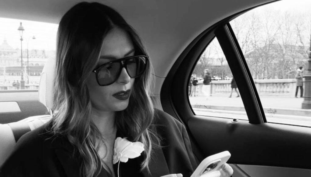 Sharapova dejó atrás el rubio y ahora tiene un color de pelo castaño.