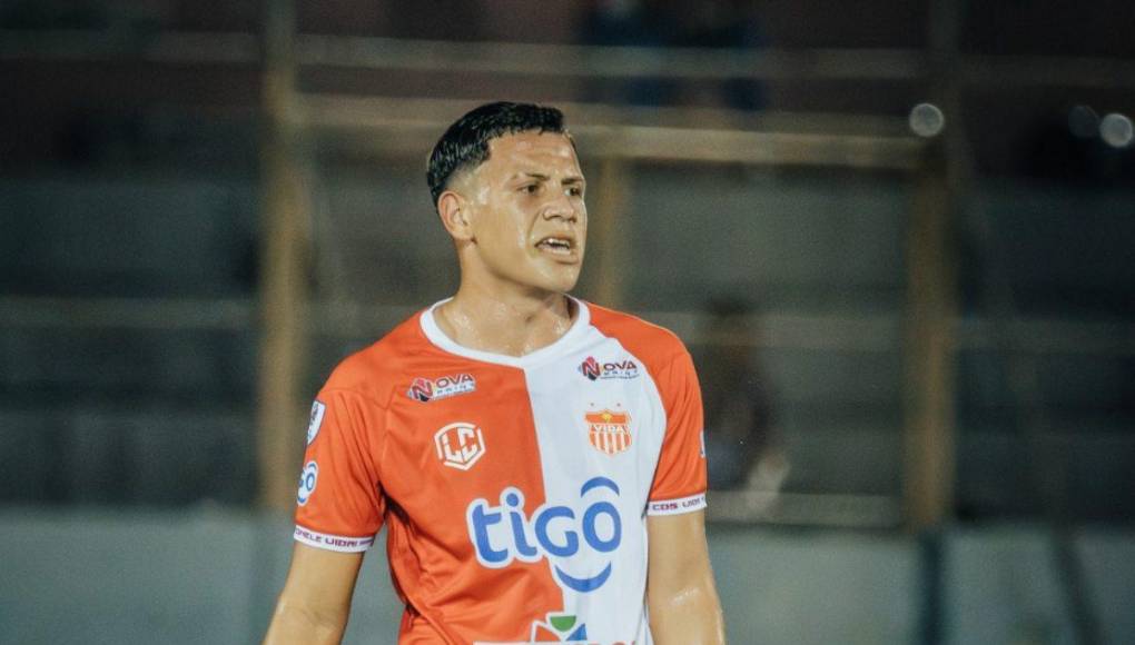 Karlet Barahona (21 años / Mediocampista) : Sus 19 partidos en la temporada fueron suficiente para conocer de él en Liga Nacional. Se formó como jugador en Motagua, pero se graduó en el rojo. 