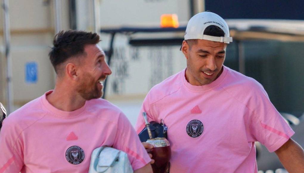 Messi llegó al lado de su compañero y gran amigo Luis Suárez.